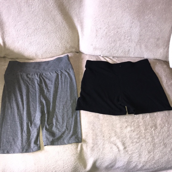 Fashion Nova grey and diva black spandex shorts size large 💕 - Picture 2 of 7